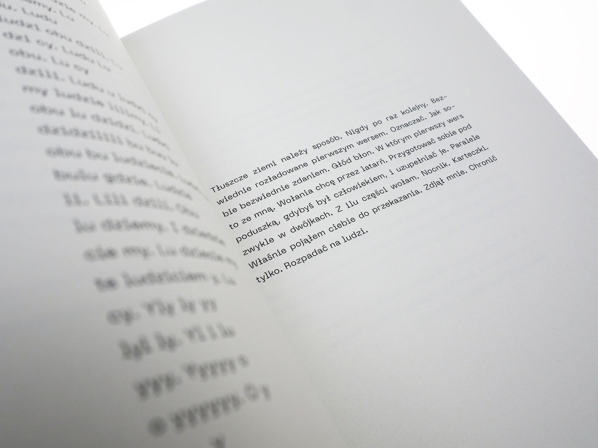 żywe linie nowe usta