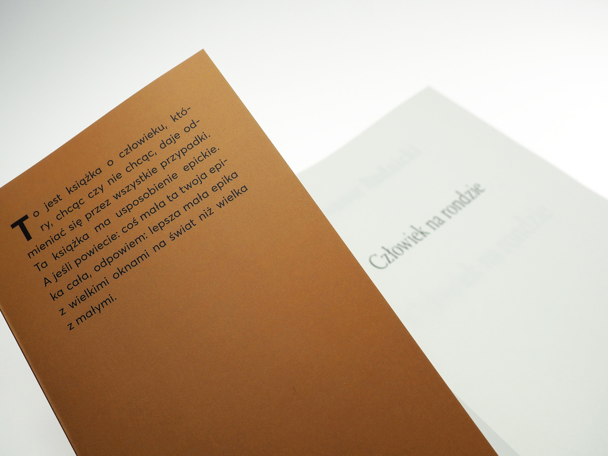 Człowiek na rondzie